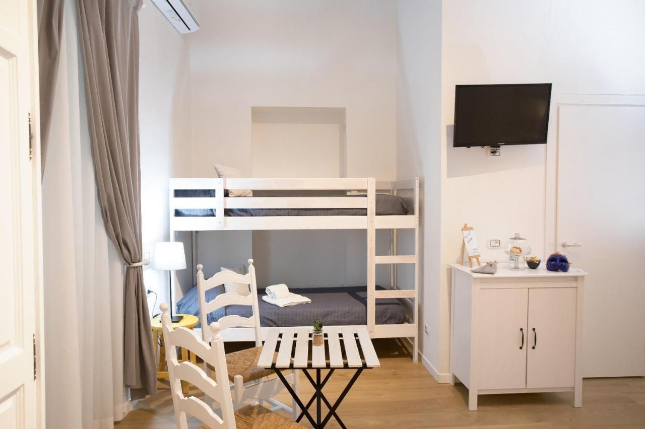 Quartino Napoletano Bed & Breakfast Наполи Екстериор снимка
